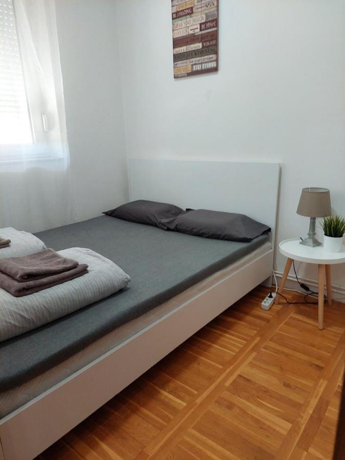 Smiley 2 - Subotica Centar Apartment Exterior foto